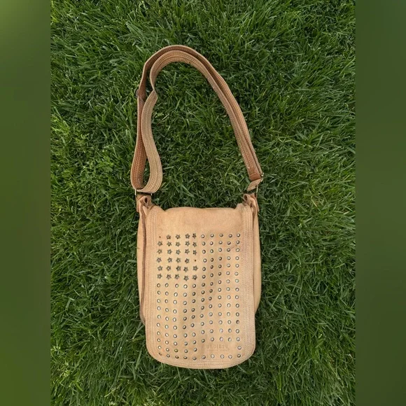 Bed Stu Cobbler Series Genuine Leather Bag with Brass Studded American Flag - Picture 6 of 13